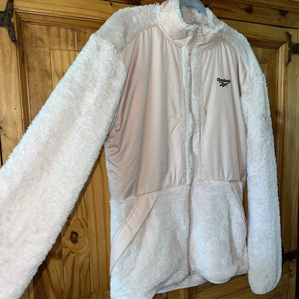 Reebok fleece jacket. SZ. M. NWT - Picture 6 of 9